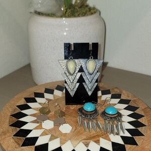 Source Unknown Silver and Cream Earrings Bulk 3 Pairs